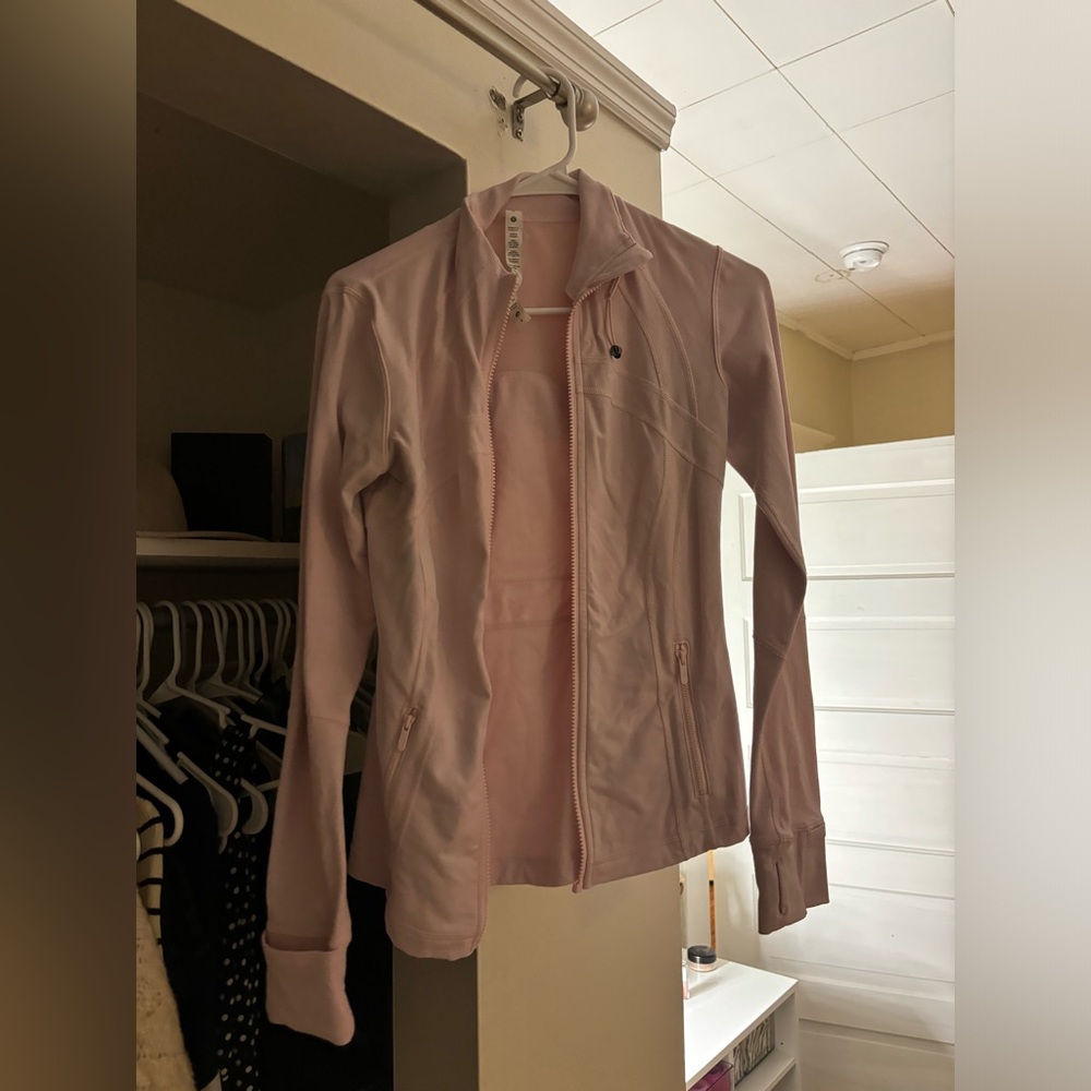 Lulu lemon zip up. So cute. The best lulu zip up